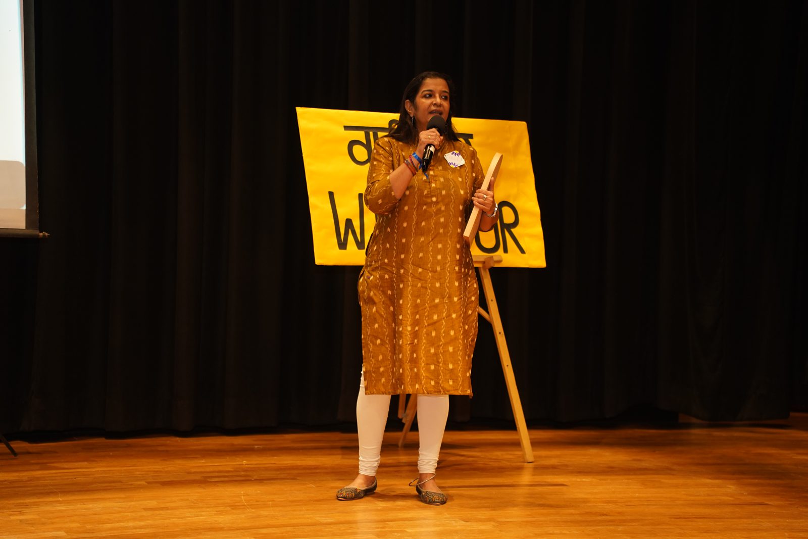 Dr. Noorjehan Safia Niaz speaking at the WISE Leaders Summit